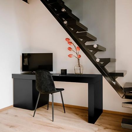 Palazzo Garibaldi - Boutique Suites Barletta Exteriör bild