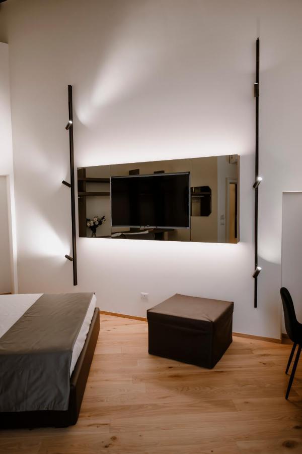 Palazzo Garibaldi - Boutique Suites Barletta Exteriör bild