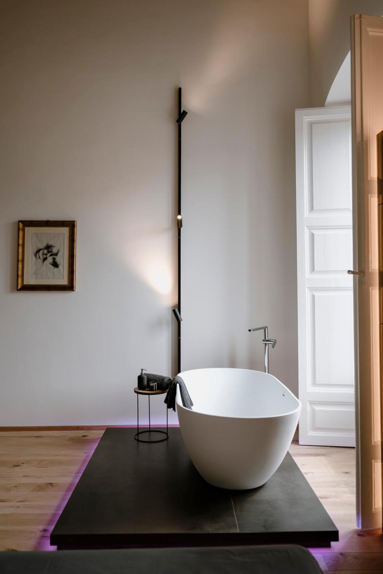 Palazzo Garibaldi - Boutique Suites Barletta Exteriör bild